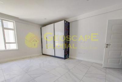 2 Bed Apartment with En Suite in Westlands Area