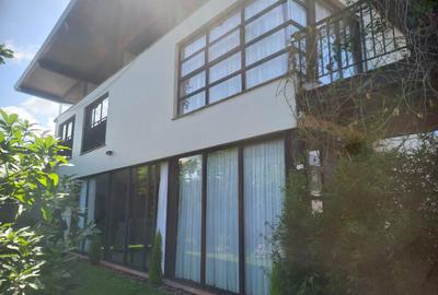 4 Bed Townhouse with En Suite in Runda