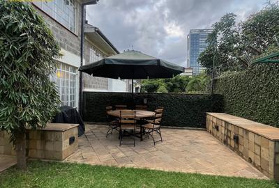 4 Bed Villa with En Suite at Riverside Drive