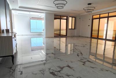 Serviced 5 Bed Apartment with En Suite at 1St Avanue - 2