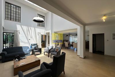 6 Bed Townhouse in Spring Valley - 2