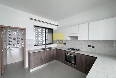 2 Bed Apartment in Brookside - 3