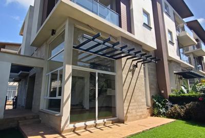 4 Bed Townhouse with En Suite at Lavington