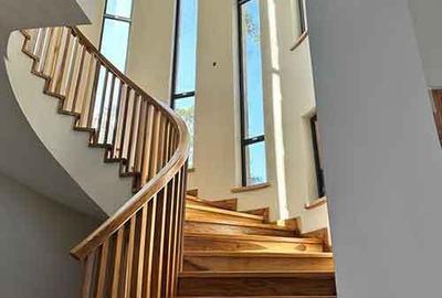 4 Bed House with En Suite at Loresho
