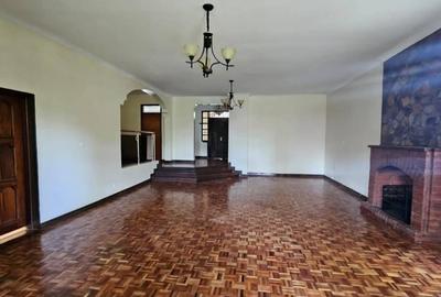 4 Bed House with En Suite in Runda - 4