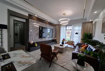 2 Bed Apartment with En Suite in Lavington