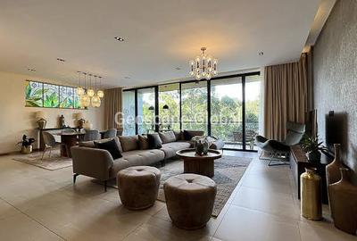 3 Bed Apartment with En Suite in Spring Valley