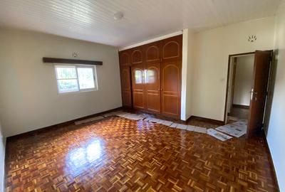 3 Bed House with En Suite in Runda - 4