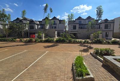 4 Bed House with En Suite in Karura