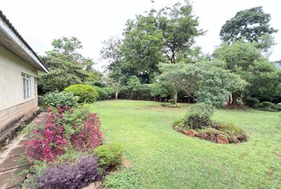 4 Bed Townhouse with En Suite in Rosslyn - 2