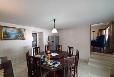 4 Bed House with En Suite in Parklands - 4