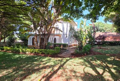 4 Bed House with En Suite at Nyari Central - 4