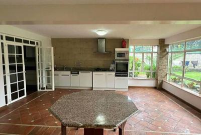4 Bed Villa with En Suite at Mimosa - 2