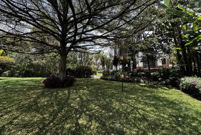 5 Bed Townhouse with En Suite at Nyari/Rossyln - 2