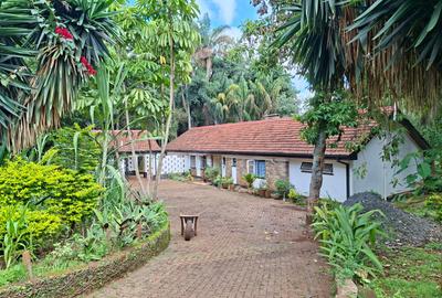 4 Bed House with En Suite in Kyuna - 2