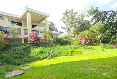 5 Bed House with En Suite at Loresho Road