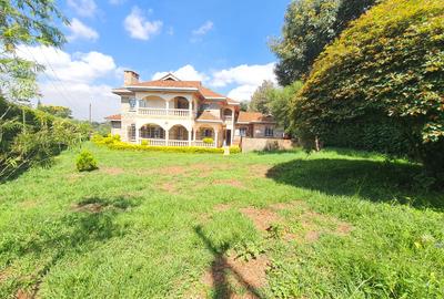 5 Bed House with En Suite at Nyari