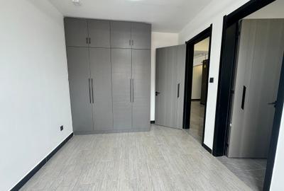 2 Bed Apartment in Kilimani - 3