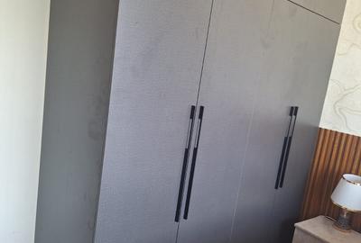 Furnished 1 Bed Apartment with En Suite at Hatheru - 4