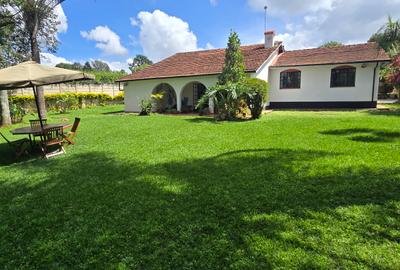 4 Bed House with En Suite at Loresho Road - 4