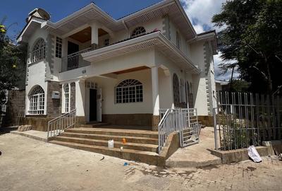 4 Bed Townhouse with En Suite at Amboseli Lane