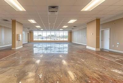 1,250 ft² Commercial Property with Parking in Parklands