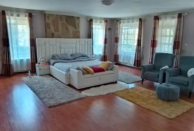 4 Bed Townhouse with En Suite in Kitisuru