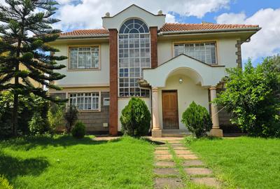 4 Bed House with En Suite in Kiambu Road