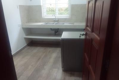 5 Bed Townhouse with En Suite in Rosslyn - 3