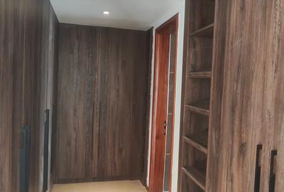 Serviced 4 Bed Apartment with En Suite at Riverside - 4