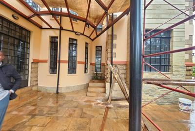 4 Bed Villa with En Suite in Runda - 2