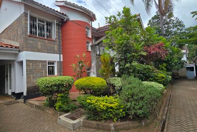 4 Bed Townhouse with En Suite in Lavington - 4