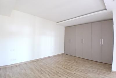 3 Bed Apartment with En Suite at Riverside Drive - 3