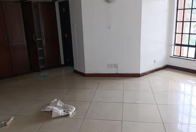 3 Bed Apartment with En Suite in General Mathenge - 2