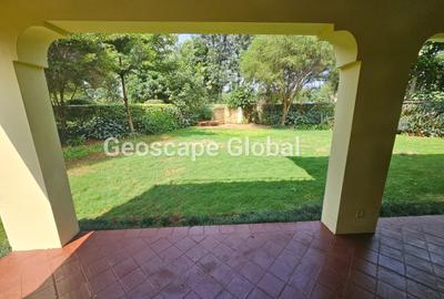 5 Bed House with En Suite in Runda