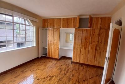 4 Bed House with En Suite in Kileleshwa - 3