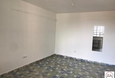 Serviced Studio Apartment with En Suite at Ruaka - Banana Road