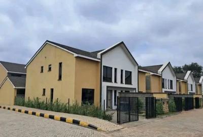 4 Bed Townhouse with En Suite in Syokimau