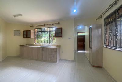 2 Bed House with En Suite in Runda