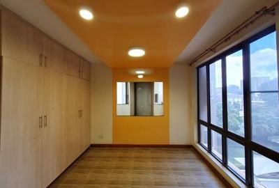 3 Bed Apartment with En Suite in Parklands - 2