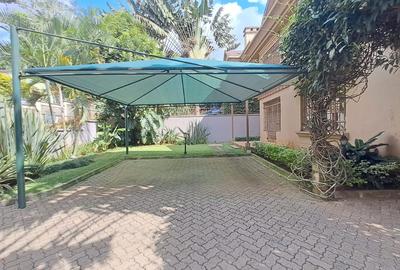 5 Bed Townhouse with En Suite in Lavington