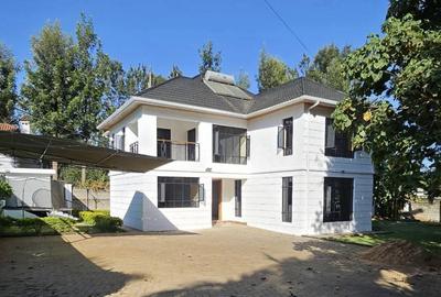 4 Bed House with En Suite in Runda