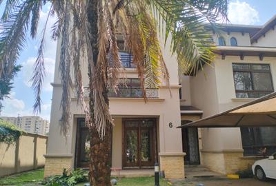 5 Bed Townhouse with En Suite in Kilimani - 4