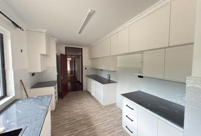 4 Bed House with En Suite at Loresho