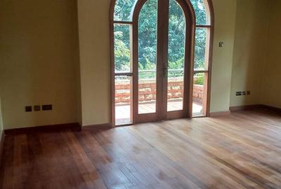 5 Bed House at Windy Ridge - 2