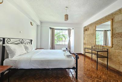 Serviced 2 Bed Apartment with En Suite in Westlands Area - 4