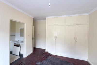 3 Bed House with En Suite in Brookside - 2