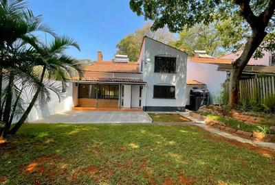 4 Bed House with En Suite in Muthaiga