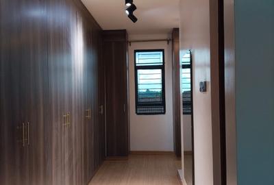 5 Bed Townhouse with En Suite in Lavington - 4