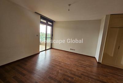 3 Bed Apartment with En Suite in Parklands